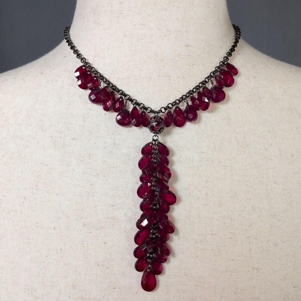 Vintage 90s/Y2K Y-Drop Plastic Faceted Dangling Bead Grungy Red Black Necklace